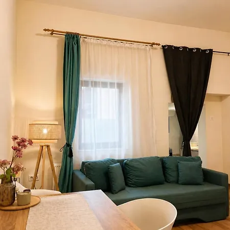 Sunny Old Town With Private Terrace Apartment *